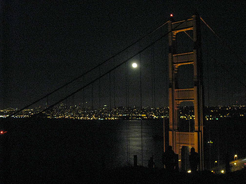 ggbridge-w-moon-over-bay-better_9877