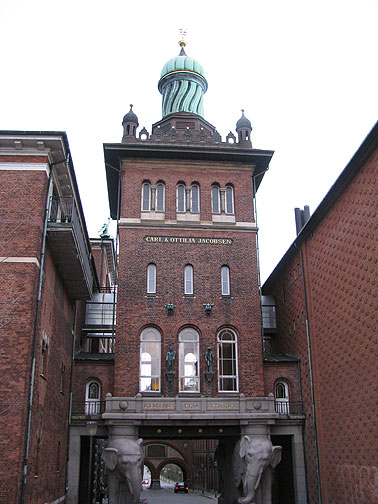 carlsberg-tower-vertical_2856