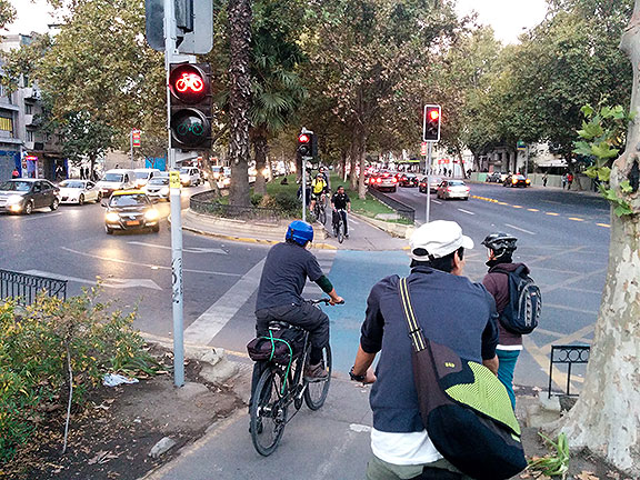 An early bike lane in Santiago runs along the center median of the Alameda, but it is full of obstacles and strange twists and turns... more of an add-on that wasn't really designed for bicycle traffic.